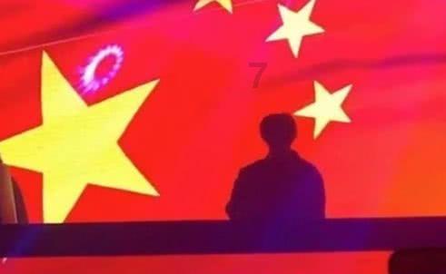 白鹿《白月梵星》雪中上班路透,古装发型太美太仙了!
